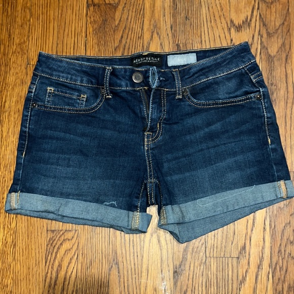 Aeropostale Midi shorts Size 4 - Picture 1 of 4
